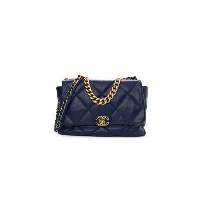 CHANEL MAXI 19 FLAP BAG 1065562 (36*23*11cm)
